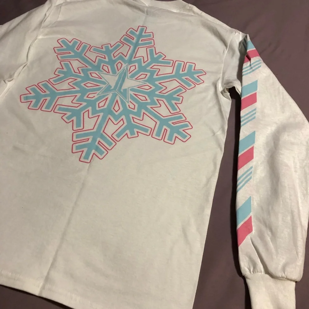 Jeffree Star Snowflake Shirt - Picture 9 of 9